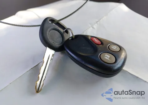 2004 Cadillac Escalade Standard из США, поврежденный, VIN 1GYEK63N94R222199